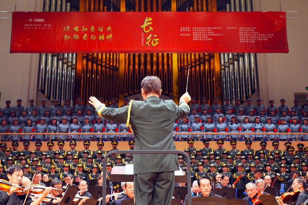 金宮，金宮雞精，金宮味精，金宮火鍋底料，金宮香腸臘肉調(diào)料，金宮小龍蝦調(diào)料，金宮魚(yú)調(diào)料，金宮調(diào)料定制，金宮調(diào)味品定制